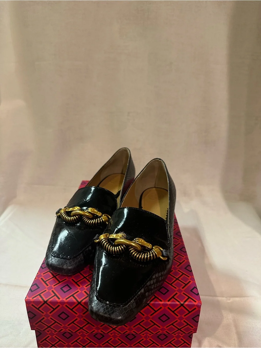 Tory Burch Jessa Loafer Stamped Snake Printed Leather Size 6.5